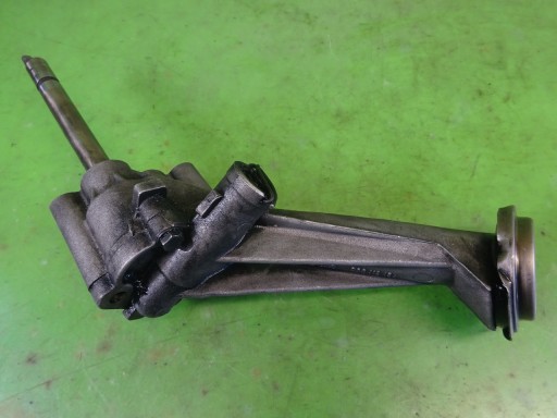 068115153 - Масляный насос VW TRANSPORTER T3 1.6 D 83r