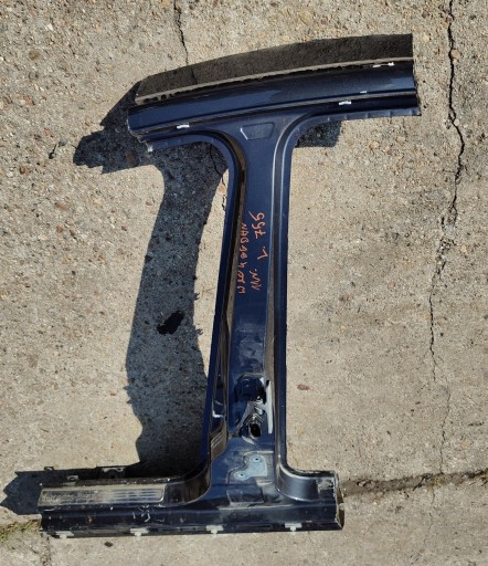 MERCEDES W204 11R sedan pillar threshold left of wheels.755