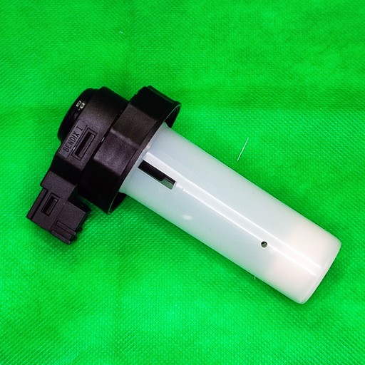 60568227 - ALFA ROMEO 164 КРИШКА БАЧКА ГАЛЬМІВНОЇ РІДИНИ