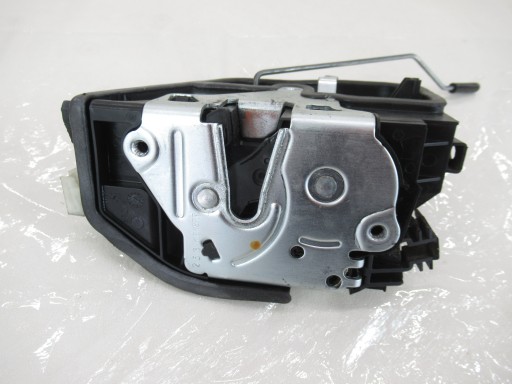lock left front BMW e60 e61 LCI e70 e84 e90 F01 F02 F10 F11 F25 F30 F31 EU