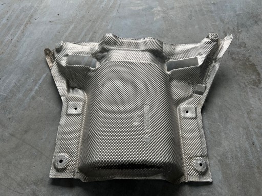 A2056823900, 2056823900 - Тепловий екран нижній частині Mercedes W205 c клас