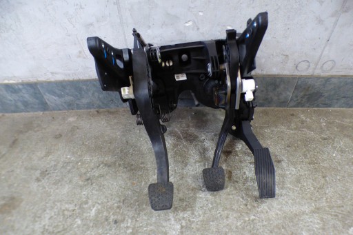 Kupplungspedal Bremse Gas kpl. 39222120 europa stbdb Opel Astra K V