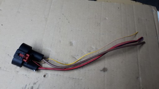 1K0906234C - A4 b9 Lift роз'єм вентилятора 2.0 TDI A5 8W