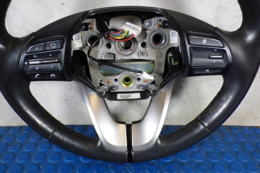 Hyundai Elantra VI Volant Cuir, en cuir 56110F2FH0