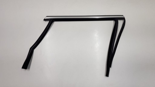 BS71-N25824-A - УПЛОТНИТЕЛЬ СТЕКЛА ДВЕРИ ПРАВЫЙ ЗАДНИЙ MONDEO MK4 УНИВЕРСАЛ