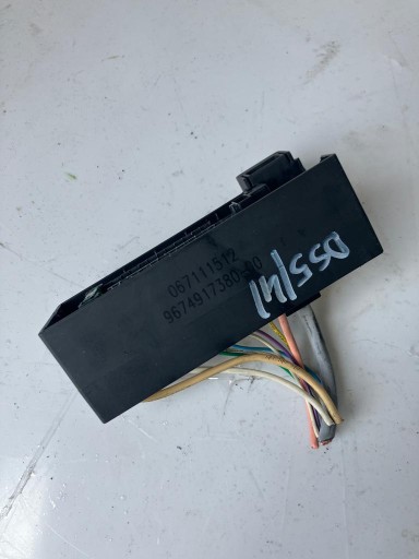 Kasten der Sicherungen PEUGEOT CITROEN 9674917380