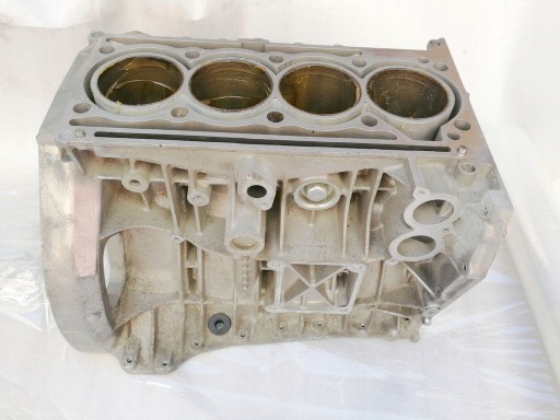 R2710103905 271.950 - БЛОК ДВИГУНА MERCEDES C-CLASS W204 1.6 1.8 КОМПРЕСОР