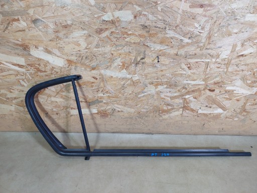 HYUNDAI I20 и задняя правая СКРЕБКОВАЯ полоса 5D