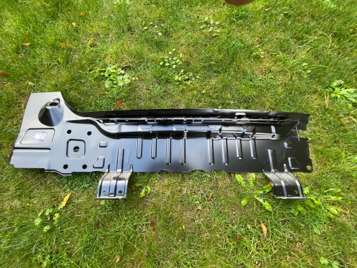 Volvo xc60 II ременная задняя стенка