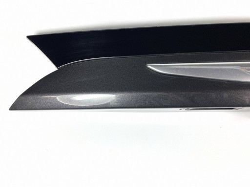 Chrysler Pacifica 2017-20 cap of rear bonnet z kamerka kapletna
