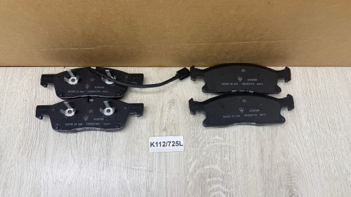 nové desticky originál MASERATI LEVANTE 3.0D 673011564 K112/725L