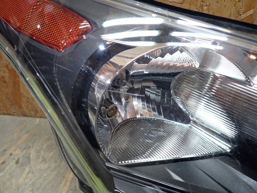 light right REFLEKTOR FORD TOURNEO CONNECT MK2 2013-2018R FT11-13W029-DB