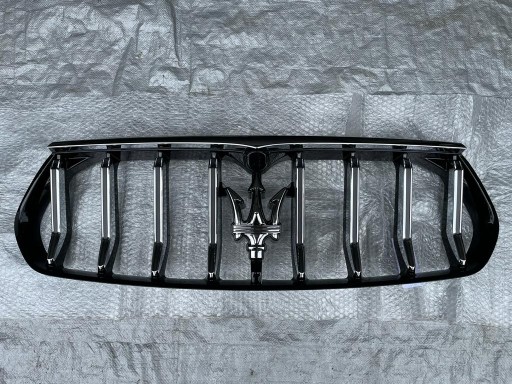 670151263 - Решітка MASERATI LEVANTE SPORT LUSSO