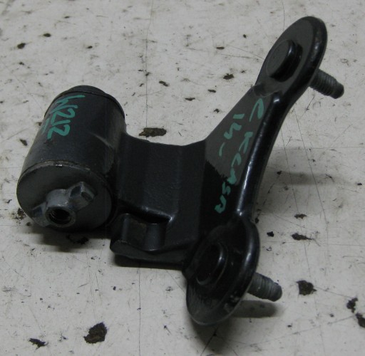 MERCEDES W212 KOMBI 14R hinge door left rear part