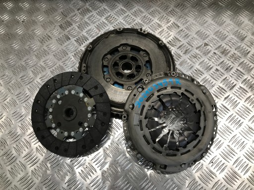 RENAULT 1.2 TCE ЗЧЕПЛЕННЯ ДВОМАСОВИЙ КОМПЛЕКТ 302103451R