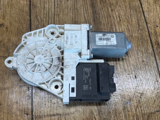Электродвигатель заднего левого стекла vw passat b6 b7 cc 3c8959703c 3c0959795b /