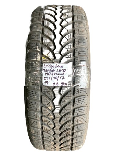 BRIDGESTONE BLIZZAK LM-32 RUNFLAT 225/50R17 7,5 ММ