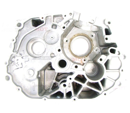 T74405-a - JUNAK M16 / M11 320ccm картер двигуна лівий