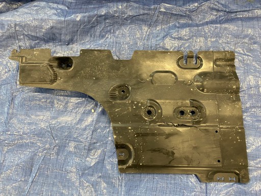 Logan III Blende Abdeckung abdeckung Unterfahrschutz 748A23354R