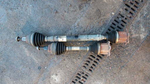 ПОЛУОСЬ VW SHARAN II 2.0 TDI ЛЕВЫЙ 7N0407763A