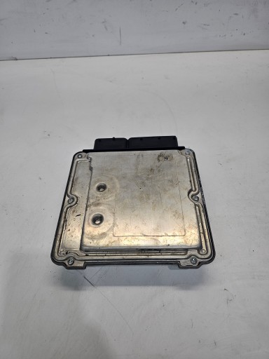 control unit computer of the engine AUDI A4 B7 3.0 TDI 8E0907401AL 8E0910401P
