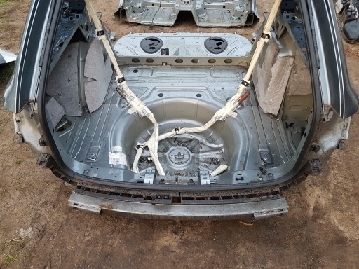 SKODA SUPERB II COMBI, ЗАДНИЙ РЕМЕНЬ, ВАННА