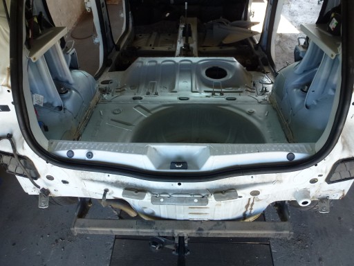 2 - ЗАДНИЙ РЕМЕНЬ БАГАЖНИКА ВАННА DACIA SANDERO II 20 лет