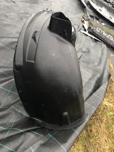 31694435 - POLESTAR II ЛІВА КОЛІСНА АРКА