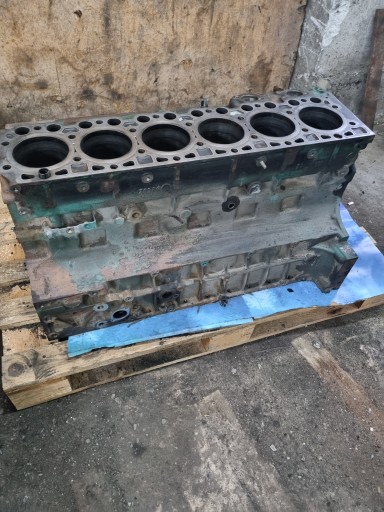 БЛОК ДВИГАТЕЛЯ ГОЛАЯ СТОЙКА VOLVO FL FE RENAULT PREMIUM MIDLUM DXI 7 D7F