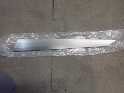 moulding door right rear part MERCEDES C-KLASA W204 sedan