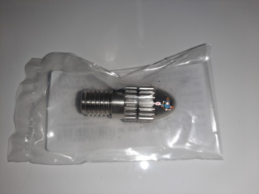 Регулировочный винт иглы с гайкой для противодействия Sata