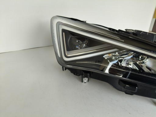 far desna REFLEKTOR SEAT LEON IV 4 5FA 20- FULL LED