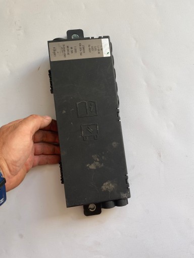 255613 - Блок запобіжників Land Rover F Pace 2.0 i