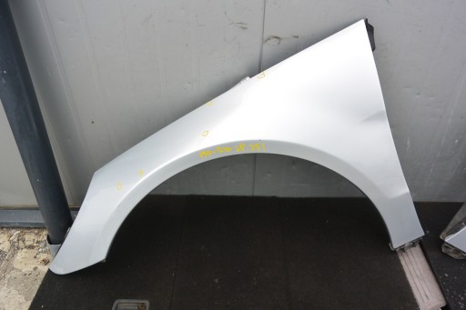 fender left front MERCEDES R-KLASA W251 775 C775