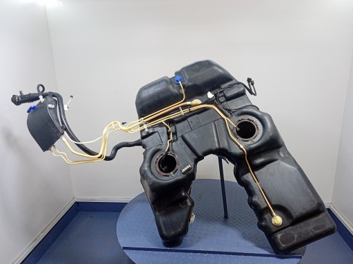 PORSCHE CAYENNE і 4.5 V8 паливний бак