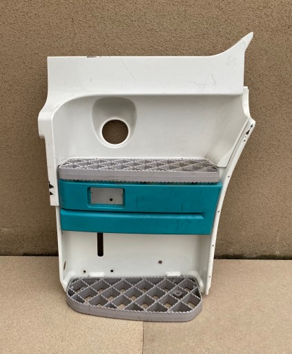 СТУПЕНЬ СТУПЕНИ LH SCANIA R 1442653