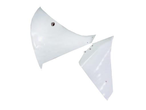 82E0-1432B - Обтекатель боковой правый YAMAHA R1 2009-2014 RN22