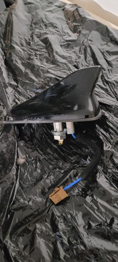 KIA GPS антенна 96210-J7150 EB