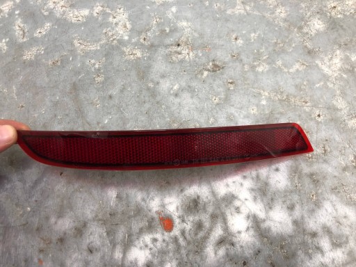 ODBLASK der Stoßstange links heck OPEL ASTRA J KOMBI 13282239