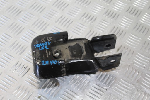 Patte fixation support moteur TRAVELLER EXPERT III