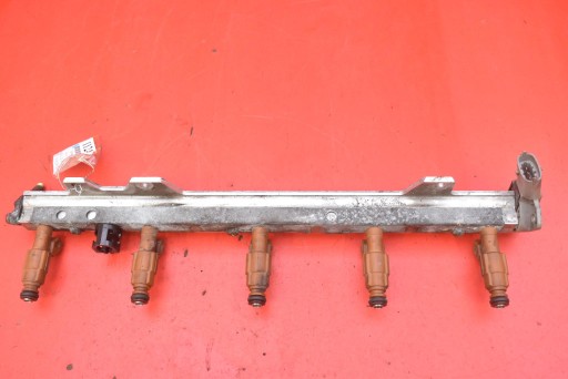 Rampe injection Injecteurs 0280155831 VOLVO V60 1 et 2.5 T 210 KM LIFT 04-09