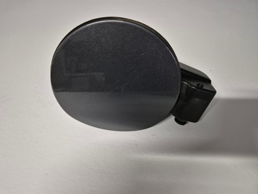 69513-D7000 - HYUNDAI TUCSON III КРЫШКА ТОПЛИВОНАЛИВНОЙ ЗАПРАВКИ 15-