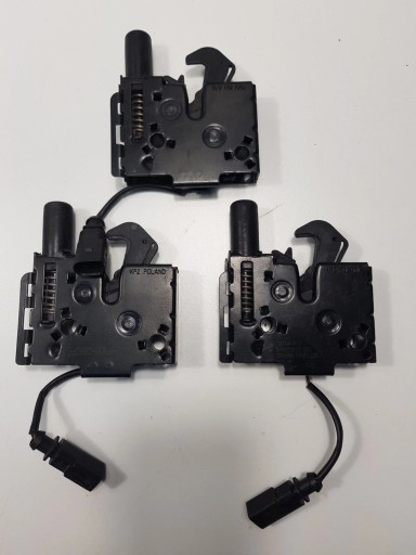 3V0823509B - SKODA SUPERB III ЗАМОК КАПОТА 3V0823509