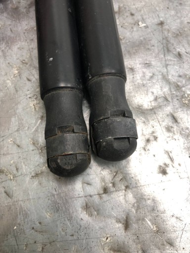 AUDI A4 B8 KOMBI AVANT SILOWNIKI bonnet boot MANUALNEJ 8K9827552