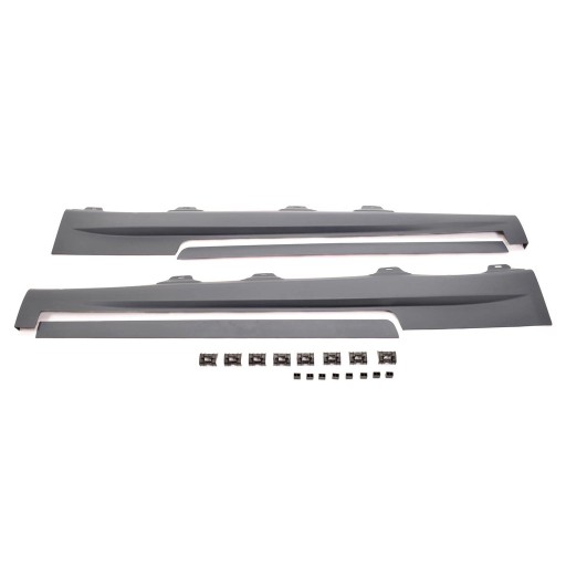 Спортивні пороги для VW SCIROCCO III (137, 138) 2008 - 2017 стиль R-line