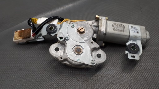 85730-30030 мотор люка Lexus GS300