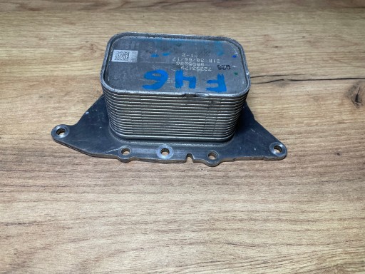 BMW F20 F45 F46 F48 I8 radiatore olio motore usato 8585236