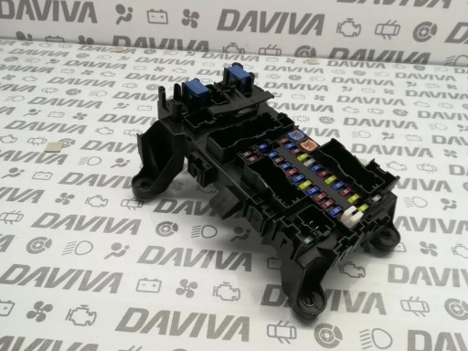 Рамка/модуль предохранителей suzuki grand vitara 1.9 ddis дизель 07056b25