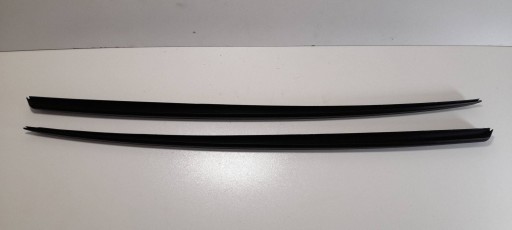 Audi Q5 SQ5 FY gasket / listewki windows przedniej 80A854328 (QD67)
