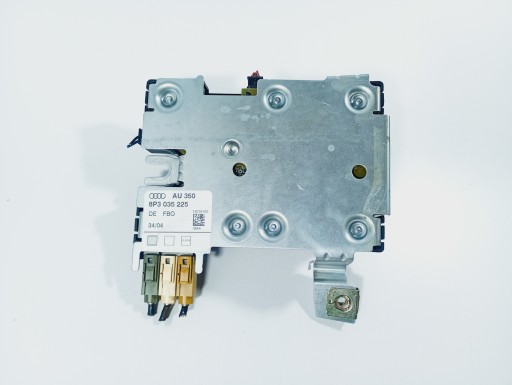 amplifier ANTENY OE 8P3035225 Audi A3 8P 03-10